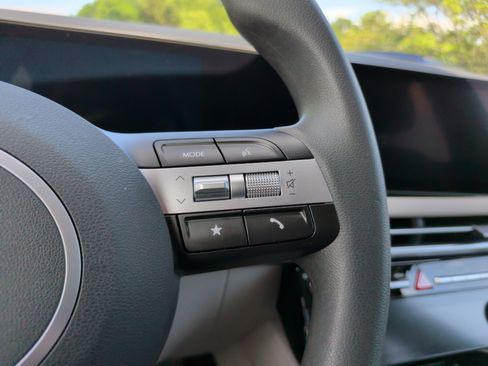 Used 2025 Hyundai Tucson SEL image 21