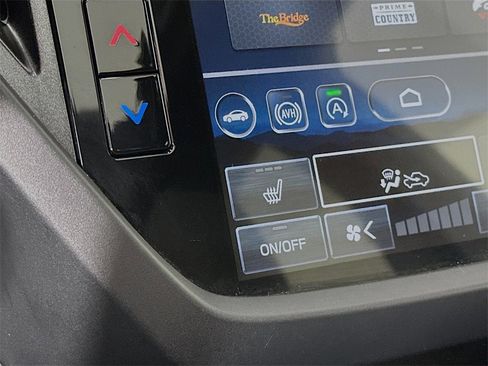 Used 2025 Subaru Forester Premium image 24