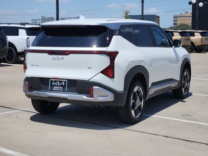New 2027 Kia Seltos S
