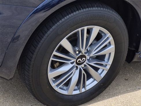 Used 2024 INFINITI QX80 Luxe AWD/4WD image 7