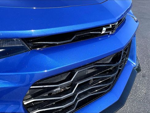 Used 2021 Chevrolet Camaro ZL1 RWD image 29