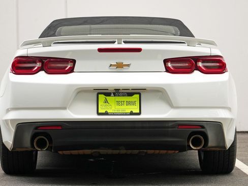 Used 2020 Chevrolet Camaro LT RWD image 10