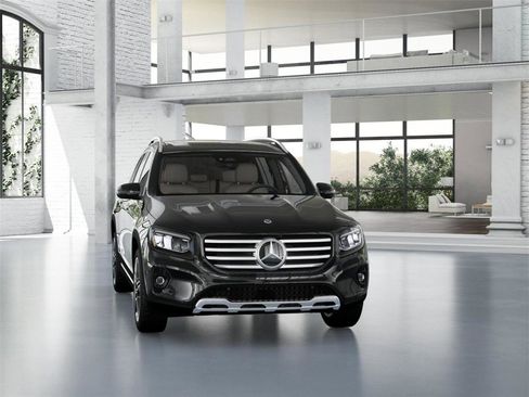 New 2026 Mercedes-Benz GLB 250 GLB 250 image 8