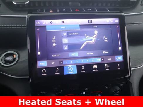 Used 2024 Jeep Grand Cherokee L Limited image 4