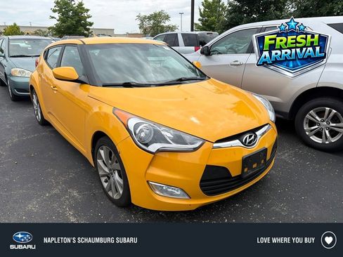 Used 2017 Hyundai Veloster FWD image 1