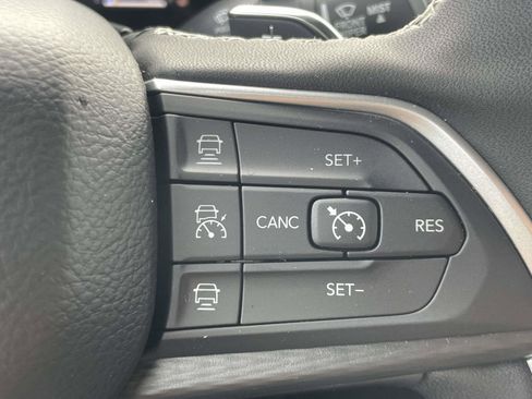 New 2025 Jeep Grand Cherokee L Laredo w/ Luxury Tech Group I image 7