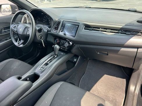 Used 2020 Honda HR-V Sport image 29