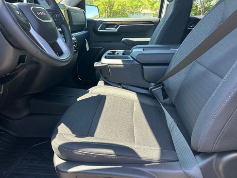 New 2026 GMC Sierra 1500 SLE AWD/4WD image 10