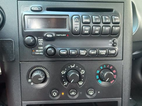 Used 2004 Pontiac Grand Prix GTP FWD image 18