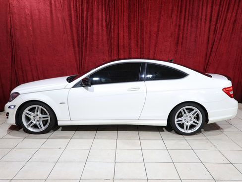 Used 2012 Mercedes-Benz C 350 Coupe image 4