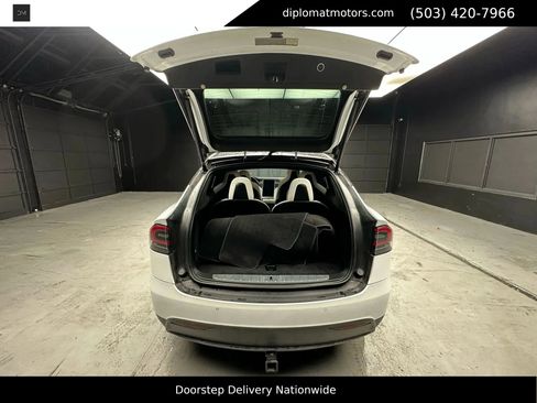 Used 2017 Tesla Model X 100D image 40