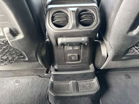 Used 2020 Jeep Wrangler Unlimited Rubicon image 31