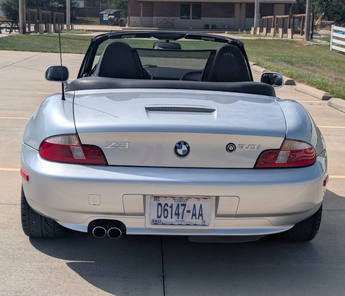 Used 2001 BMW Z3 3.0i RWD image 4