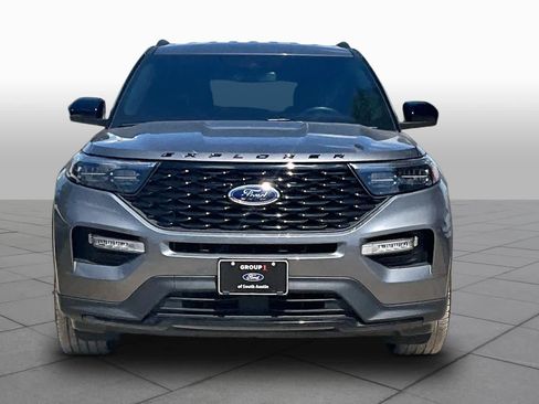 Certified 2023 Ford Explorer ST-Line w/ Class IV Trailer Tow Package RWD image 4
