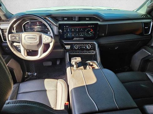Used 2024 GMC Sierra 1500 Denali w/ Denali Reserve Package AWD/4WD image 15
