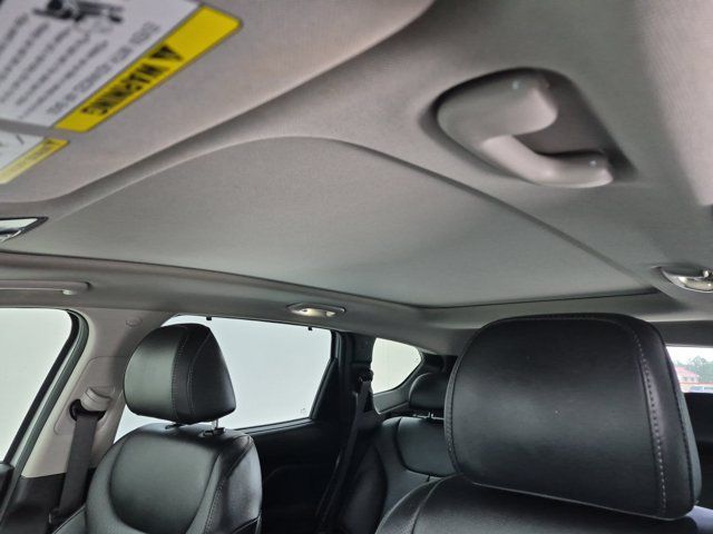 Used 2023 Hyundai Santa Fe SEL w/ Premium Package FWD image 16