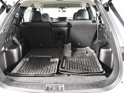 Used 2023 Mitsubishi Outlander SE AWD/4WD image 48