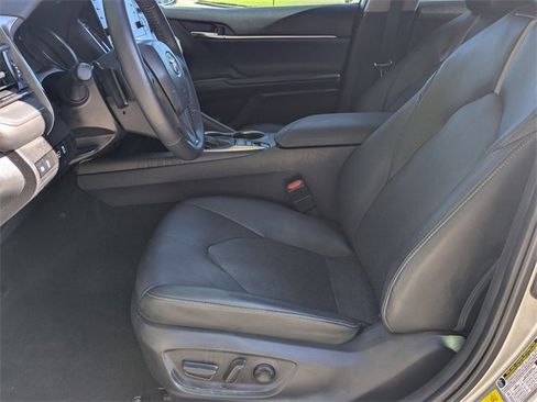 Used 2022 Toyota Camry XSE w/ Carpet Mat Package (TMS) image 21