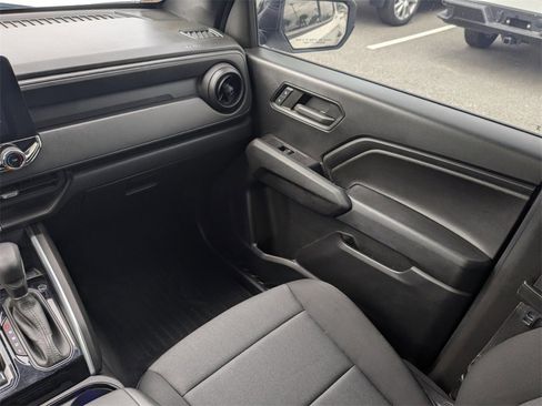 Certified 2023 Chevrolet Colorado Trail Boss w/ Technology Package image 19