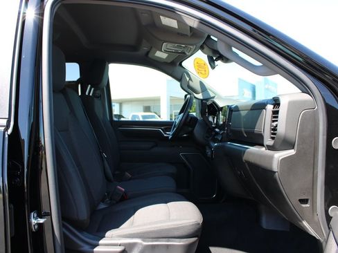 Used 2025 Chevrolet Silverado 2500 LT w/ Convenience Package AWD/4WD image 32
