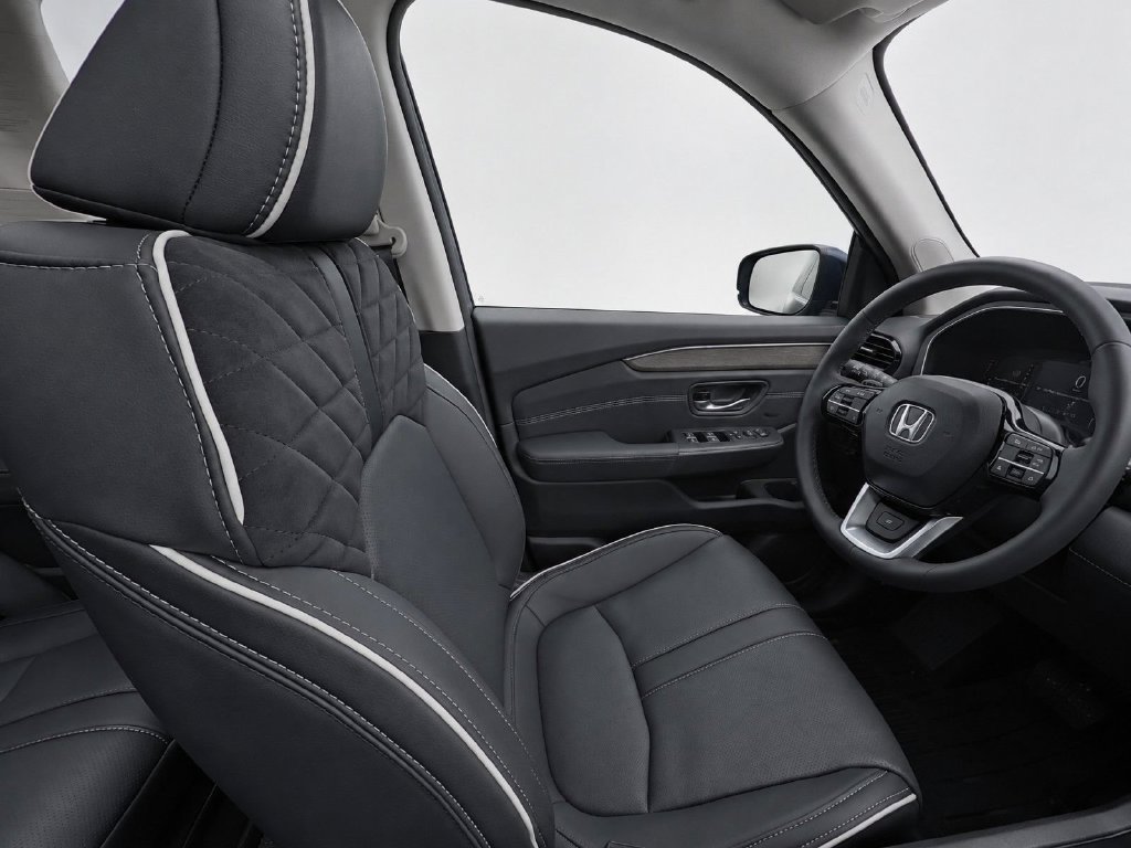 Used 2026 Honda Pilot Elite image 15