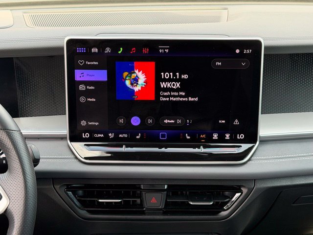 Certified 2026 Volkswagen Tiguan SE R-Line AWD/4WD image 16