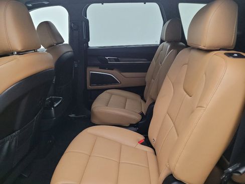 Used 2021 Kia Telluride SX w/ Towing Package AWD/4WD image 18