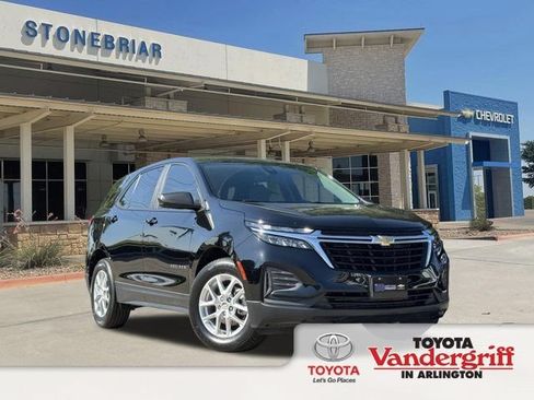 Used 2024 Chevrolet Equinox LS w/ Driver Confidence II Package FWD image 1