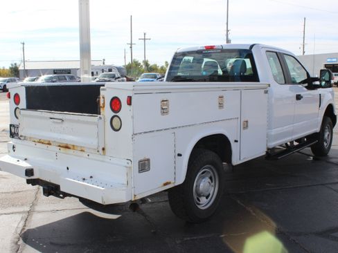 Used 2019 Ford F350 XL w/ Power Equipment Group image 13