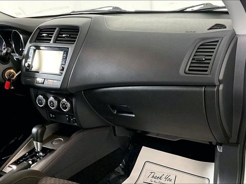 Used 2019 Mitsubishi Outlander Sport LE image 16