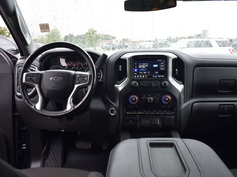 Used 2020 Chevrolet Silverado 1500 LT Trail Boss AWD/4WD image 29