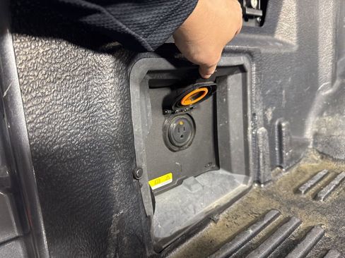 Used 2023 Ford F150 Lariat w/ Equipment Group 502A High image 11