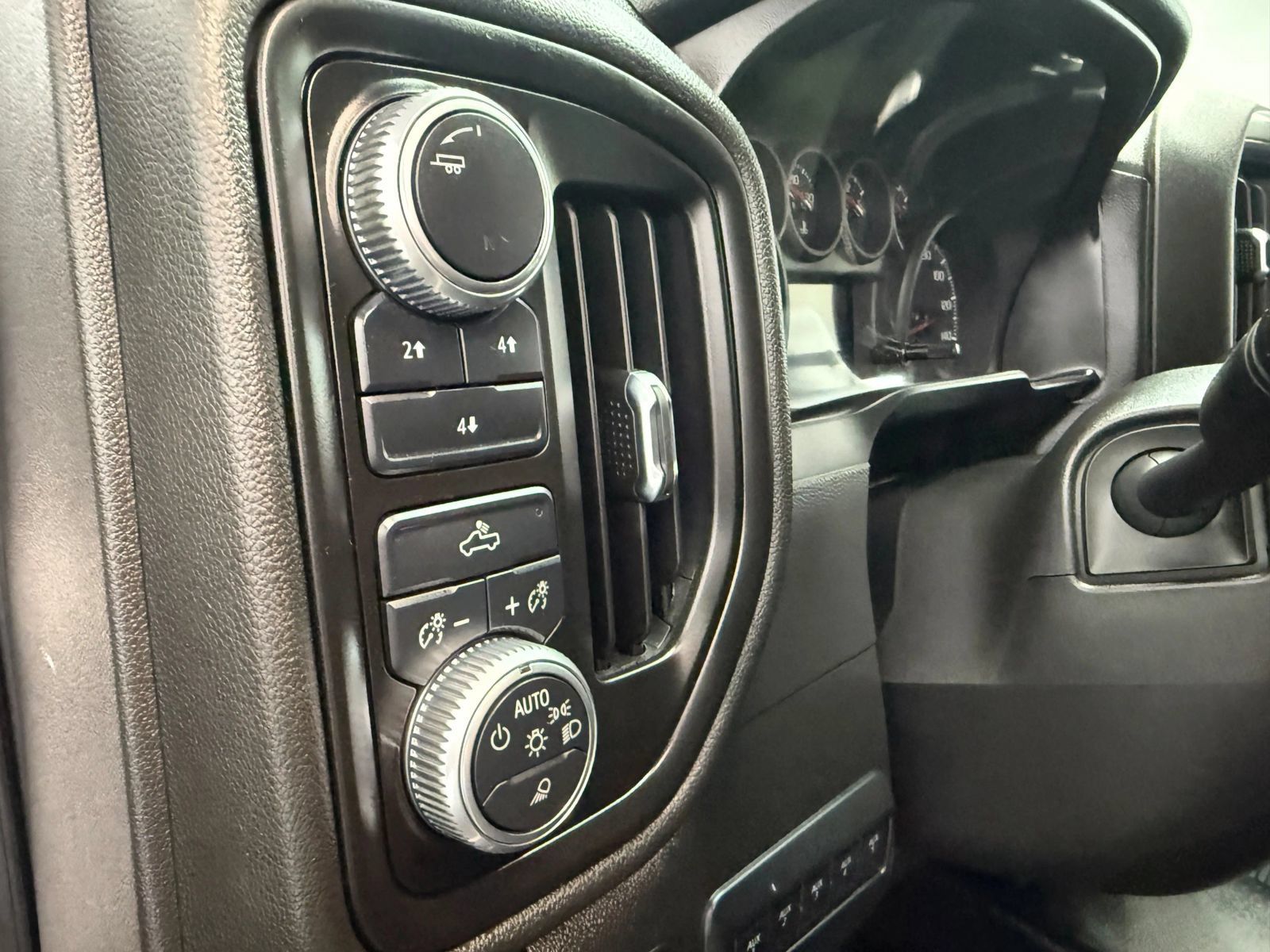 Used 2020 GMC Sierra 3500 4x4 Double Cab w/ Convenience Package image 13