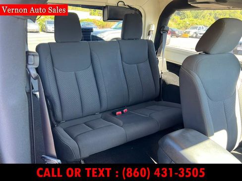 Used 2015 Jeep Wrangler Sport image 14