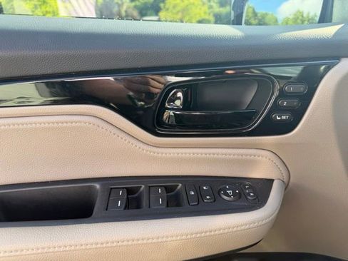 Used 2023 Honda Odyssey Touring image 15