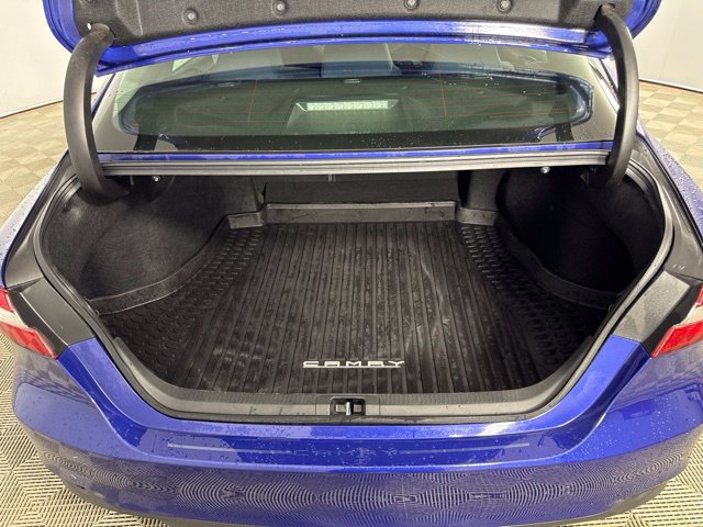 Used 2018 Toyota Camry LE FWD image 28