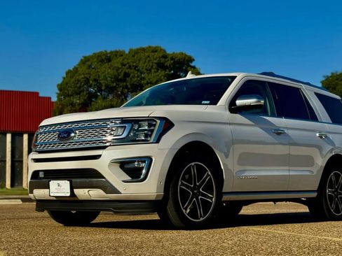 Used 2018 Ford Expedition Platinum image 1