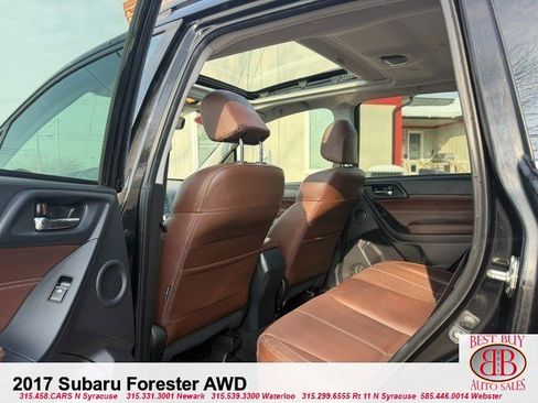 Used 2017 Subaru Forester 2.5i Touring AWD/4WD image 13
