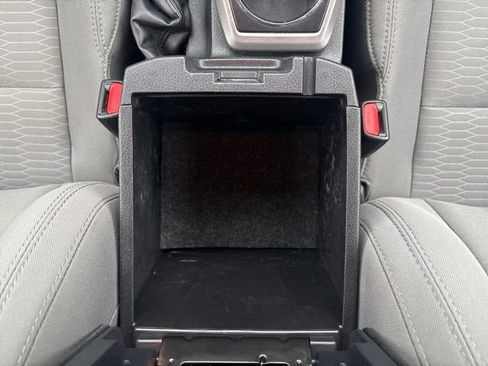 Used 2018 Toyota Tacoma SR5 image 32