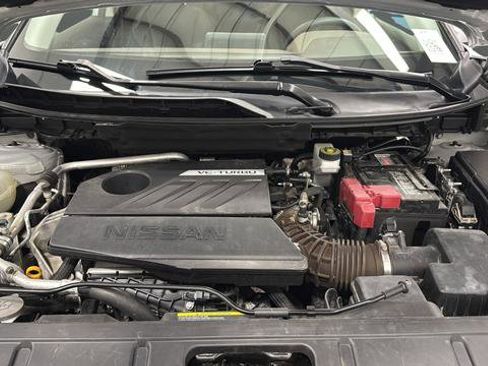Used 2022 Nissan Rogue SV AWD/4WD image 27