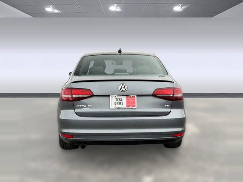 Used 2018 Volkswagen Jetta Sport FWD image 10