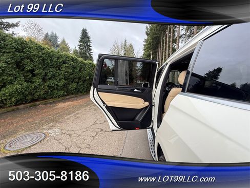 Used 2018 Mercedes-Benz GLS 450 4MATIC w/ Premium Package image 45