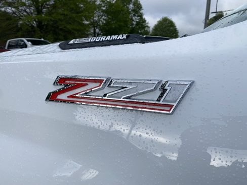 New 2025 Chevrolet Silverado 2500 Custom w/ Custom Value Package image 33