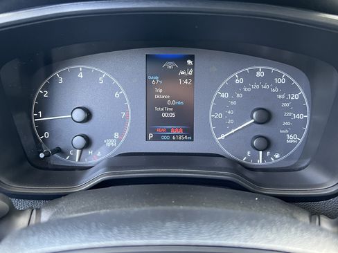 Used 2024 Toyota Corolla LE FWD image 28