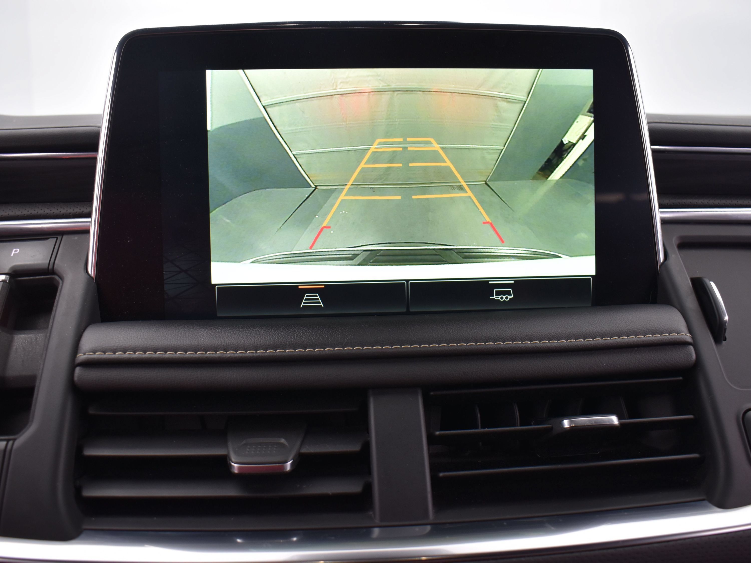 Used 2023 GMC Yukon SLT AWD/4WD image 17