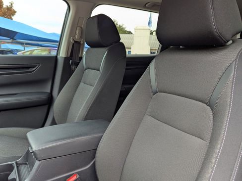 Used 2023 Honda CR-V EX image 14