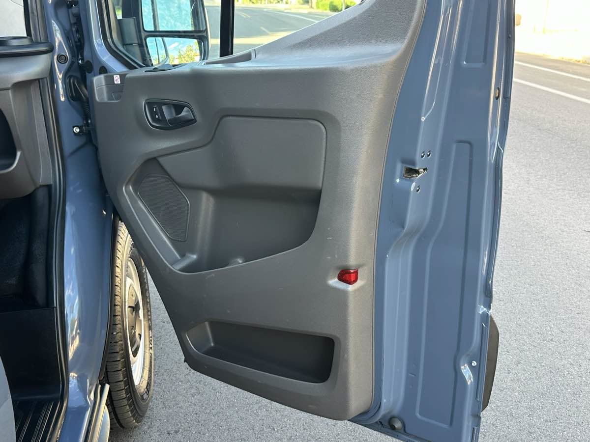 Used 2020 Ford Transit 250 148 High Roof Extended RWD image 30