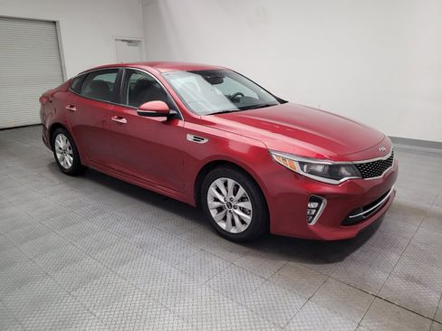 Used 2018 Kia Optima S FWD image 13
