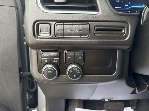 Used 2024 Chevrolet Tahoe LT image 18