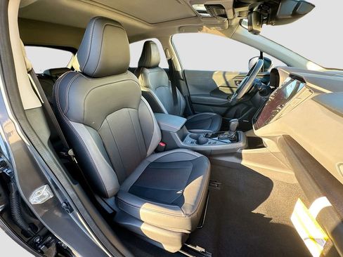 Certified 2025 Subaru Crosstrek 2.5i Limited w/ Crosstrek Mirror Package image 38